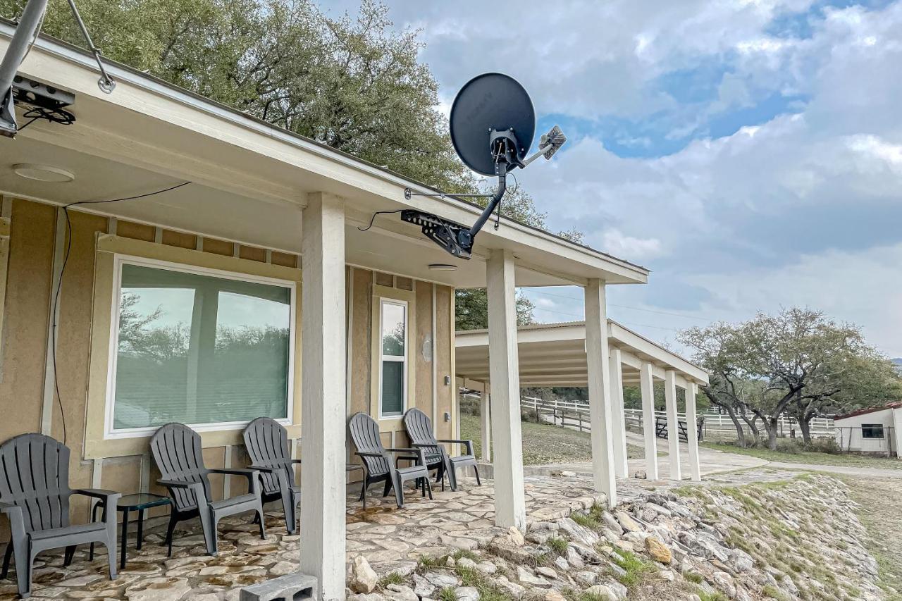 Grand River Retreat Wimberley Εξωτερικό φωτογραφία